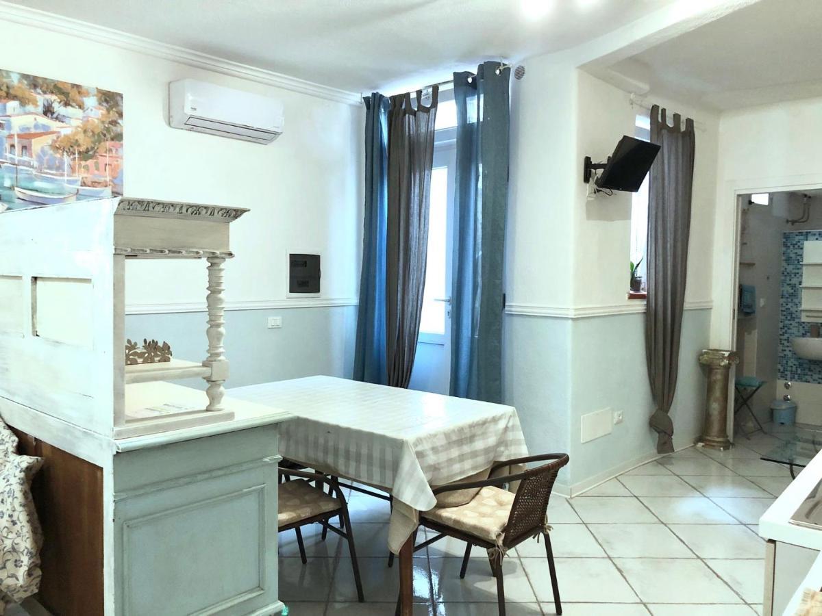 איסקיה Tavernetta Sul Porto מראה חיצוני תמונה